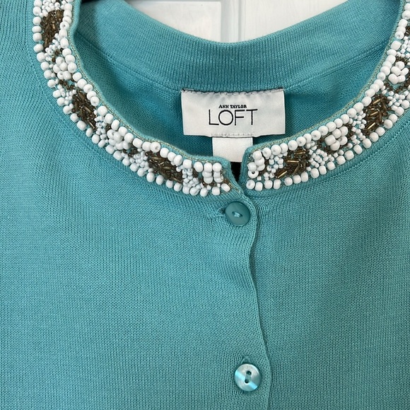 Anne Taylor Loft Beaded Short Sleeve Cardigan.Never worn with tags.Sz-M - Picture 4 of 7